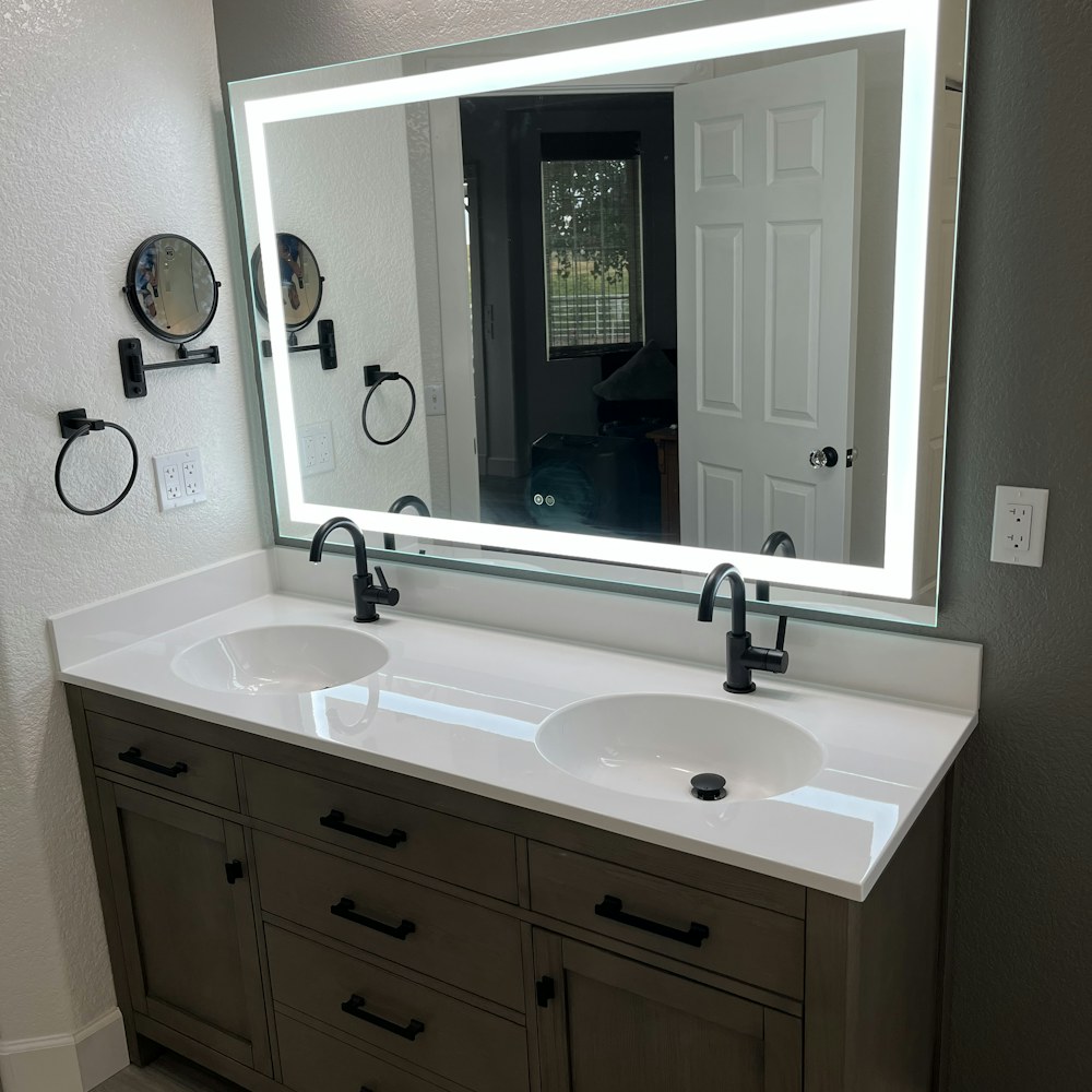 dadeo-miroir-5 DADÉO Miroir de salle de bain LED rétroéclairé anti-buée 80 x 60 cm